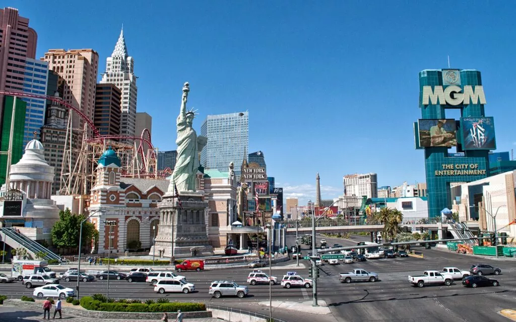 Moving to Las Vegas: Relocation Guide