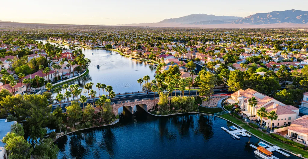 Desert Shores vs The Lakes