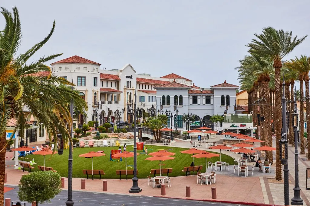 Moving to las Vegas with kids - Town Square Children’s Park