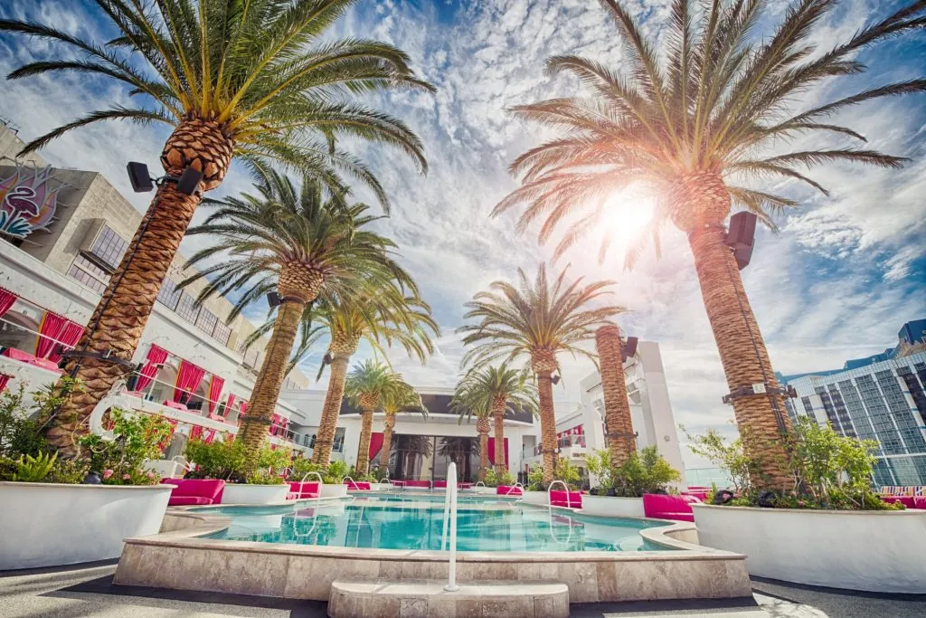 How to Beat the Heat in Las Vegas [Local Guide]