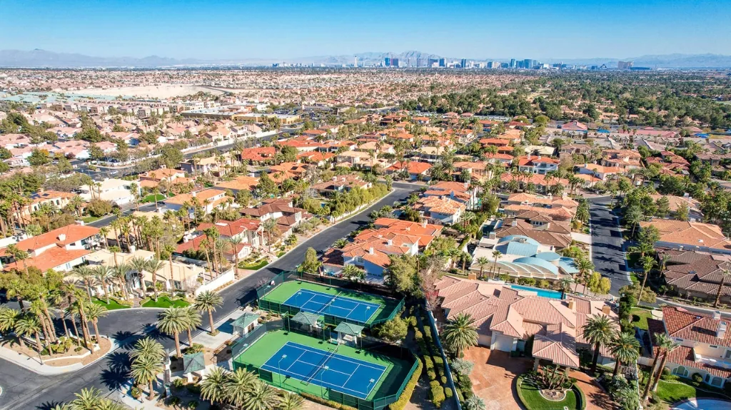 What to Know Before Buying a Second Home in Las Vegas